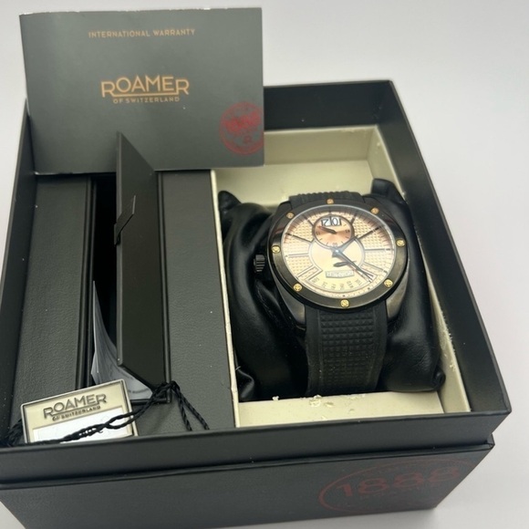 Roamer R-Line Swiss Quartz Men’s Multifunction Watch Model 711850-49-65-07 - Picture 9 of 11